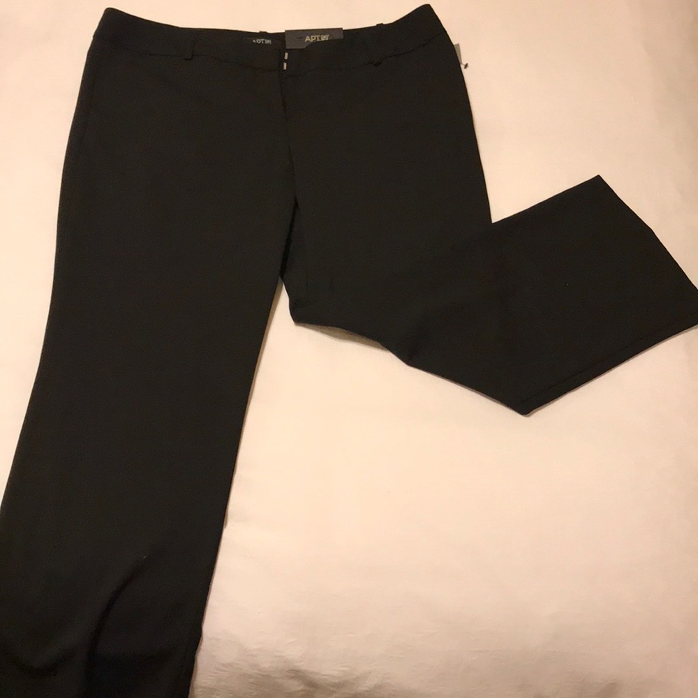 Black dress slacks NWT 14PS